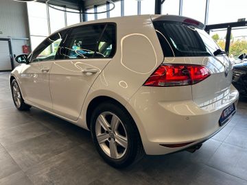 MYAUTOCENTER – Gebraucht- und Jahreswagen mit Werkstattservice in Pfaffenhofen Volkswagen Golf VII *TÜV0228*STHZ*KLIMA*NAV*PDC*BLTH*CD*