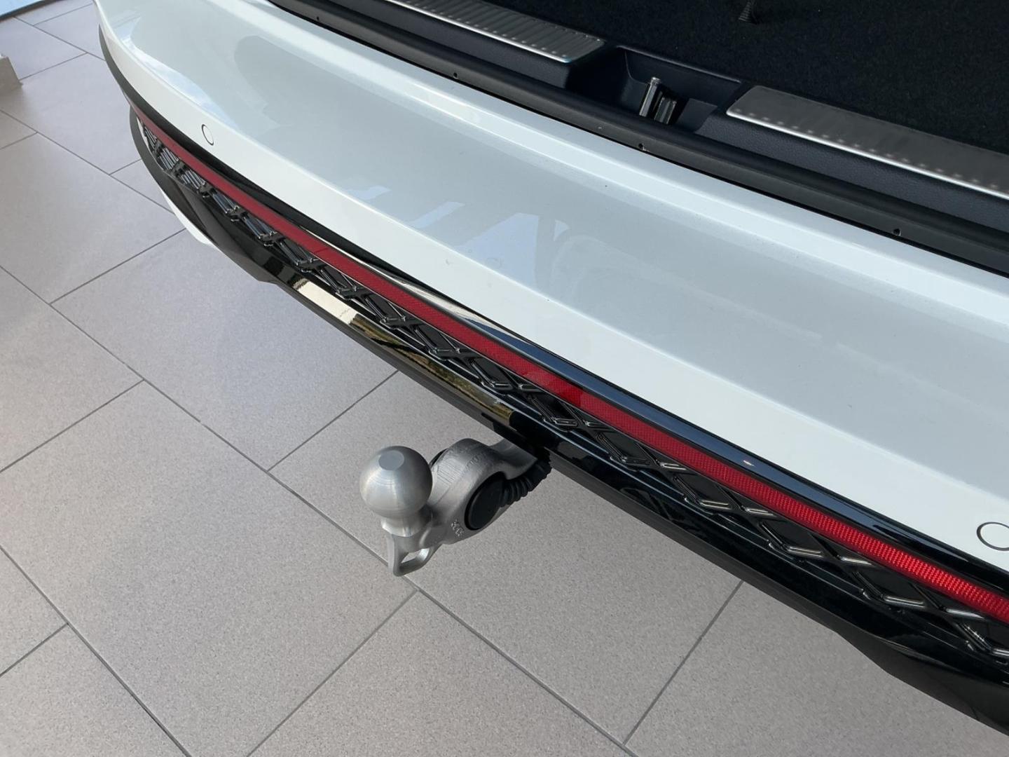 Volkswagen Passat Variant 1.5 TSI eHybrid 6-DSG R-Line AHK 