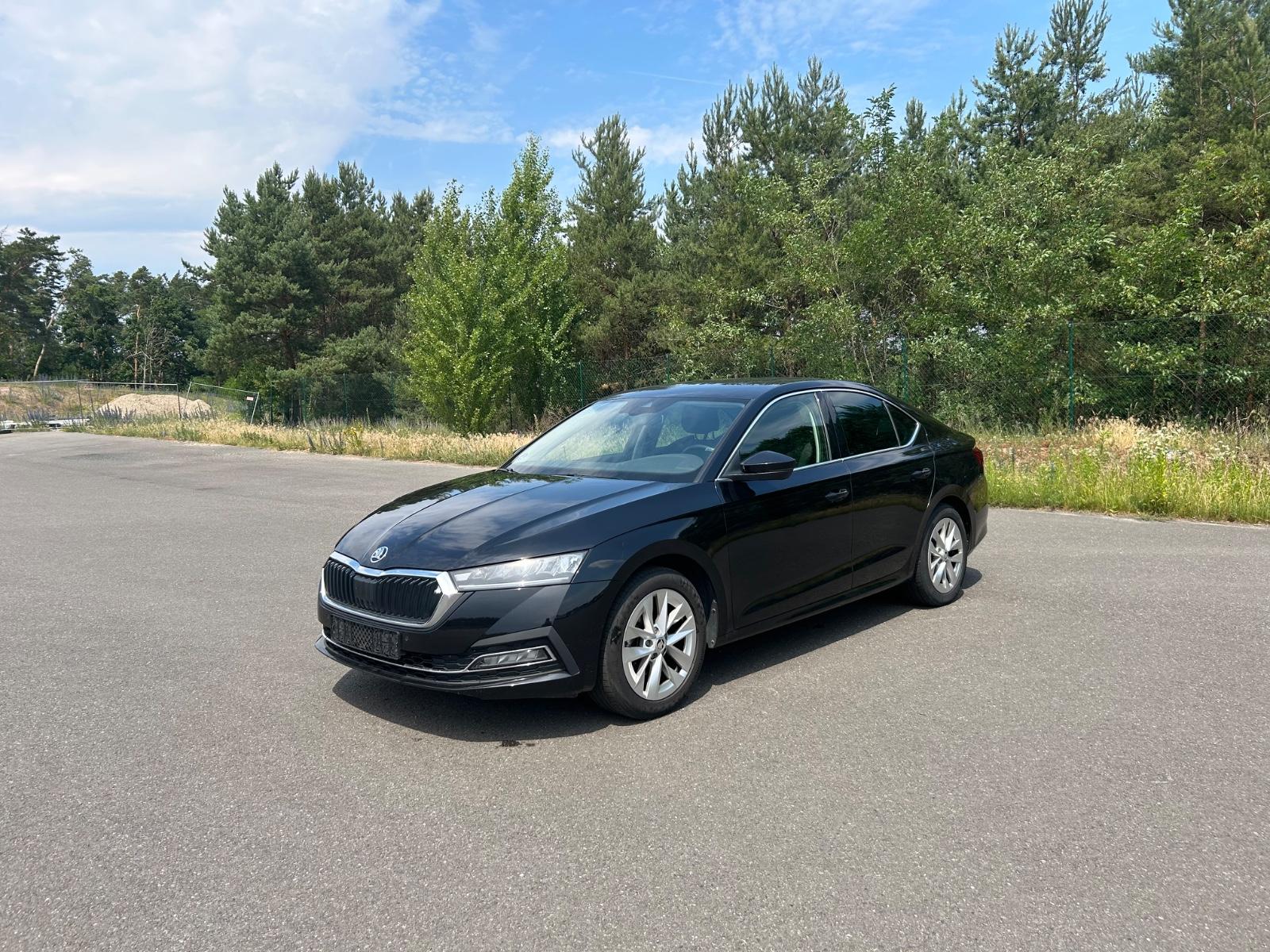 Skoda Octavia 1.0 TSI STYLE/Keyless/AHK