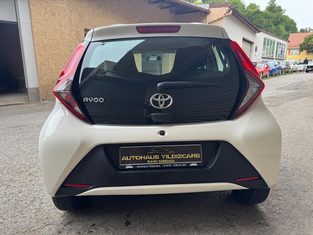 Toyota Aygo (X)