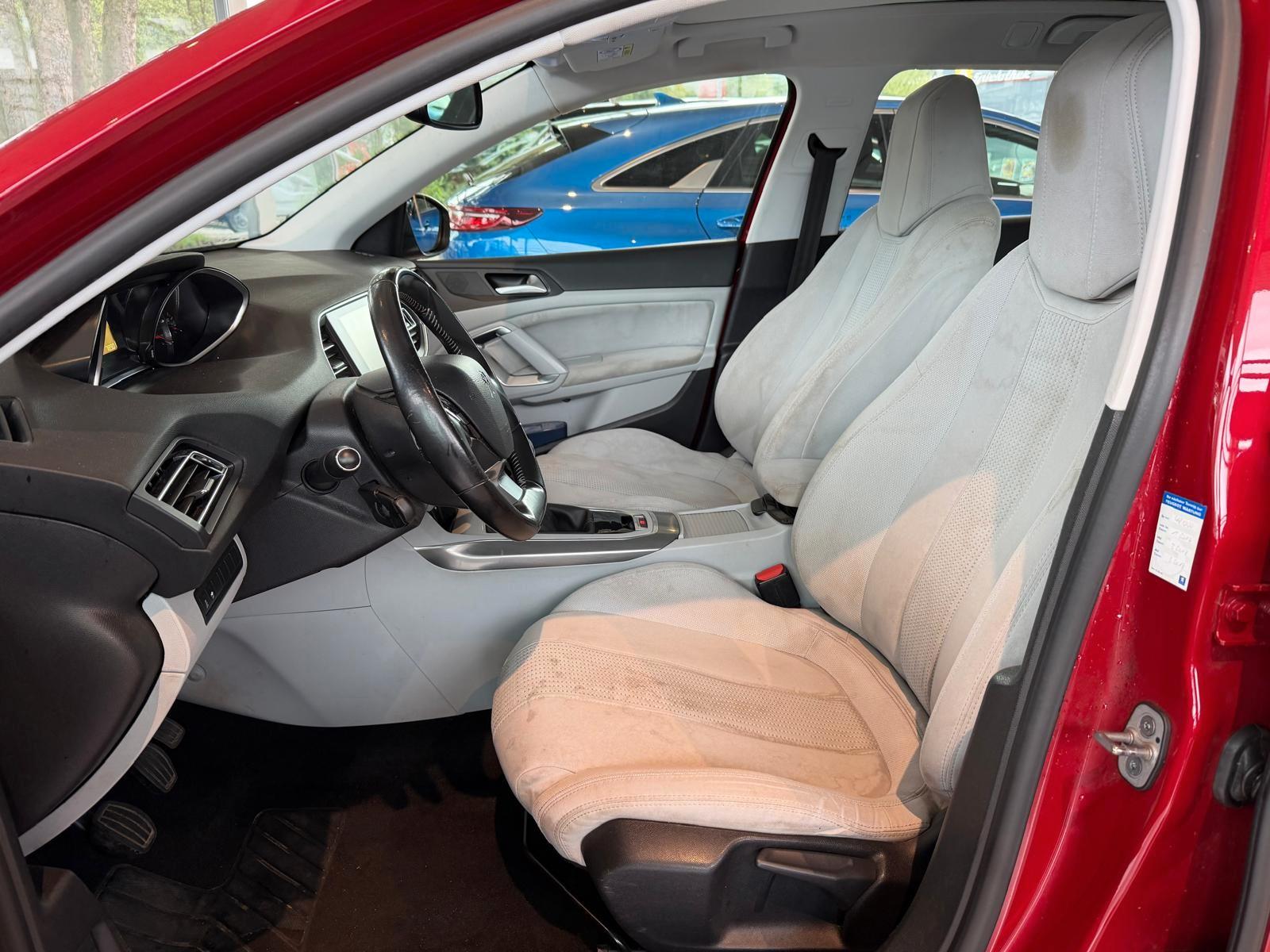 Peugeot 308 2015 — photo 10