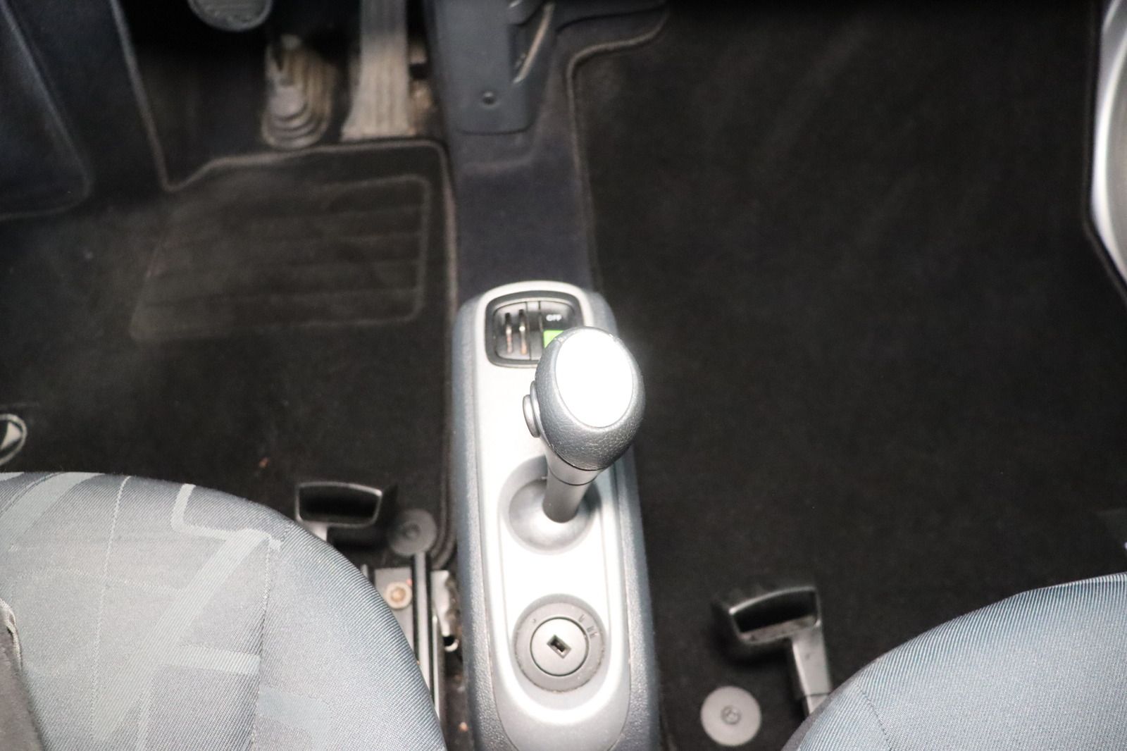 Fahrzeugabbildung Smart fortwo coupe 1.0 mhd passion