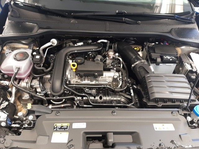 Fahrzeugabbildung Seat Arona Style 1.0TSI LED SitzHz 18" Klimaaut. 0,99