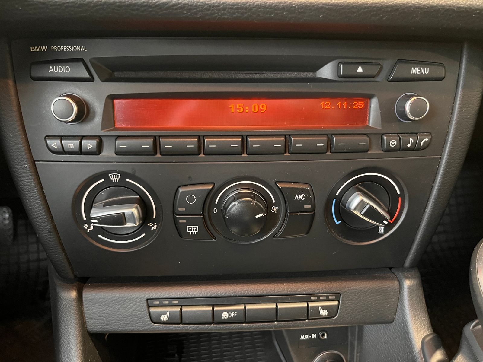 Fahrzeugabbildung BMW X1 18 i sDrive KLIMA SHZ