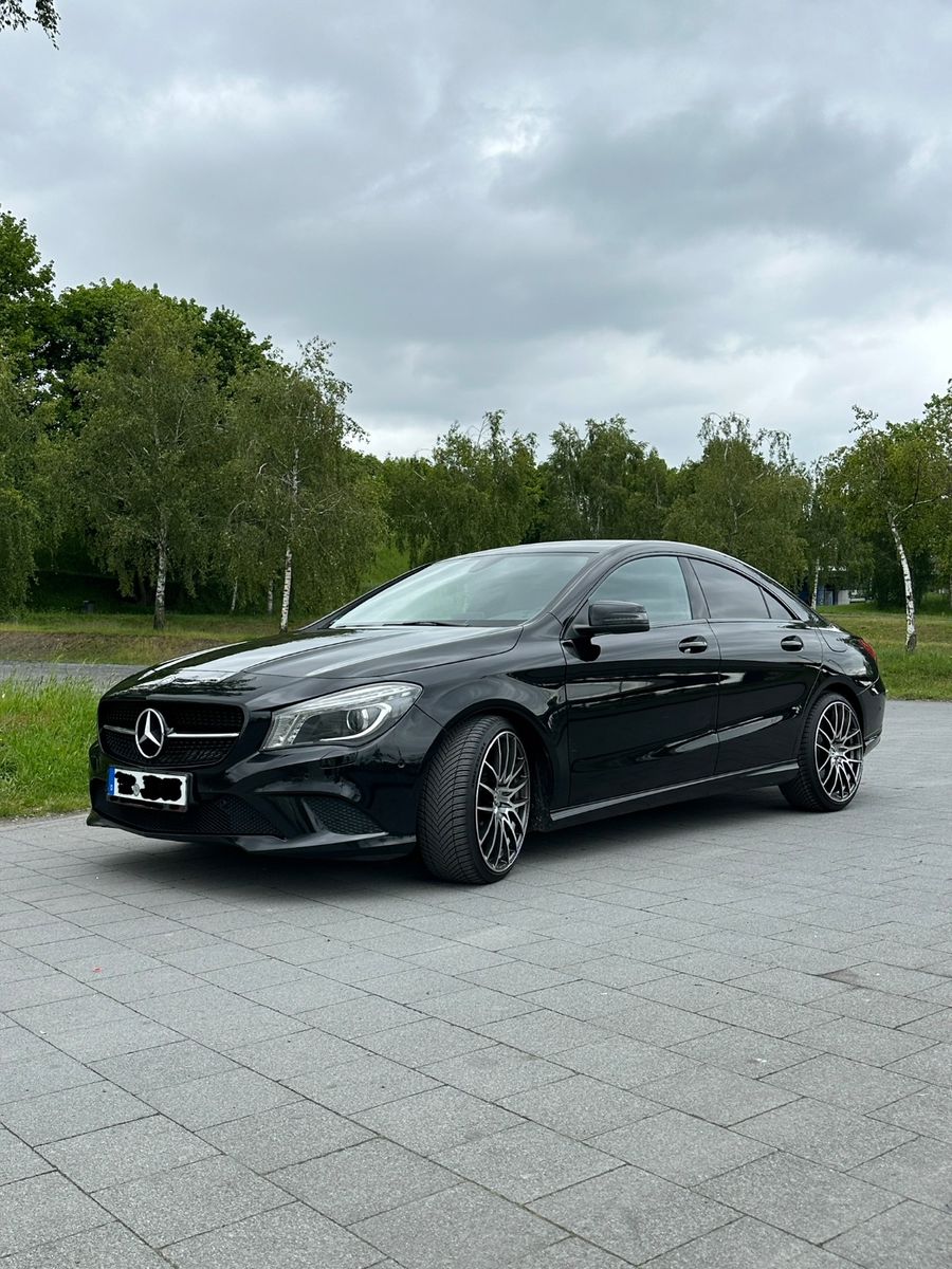 MERCEDES-BENZ CLA 220 CDI DCT Urban Urban
