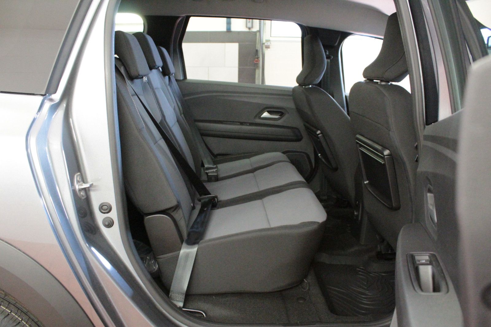 Fahrzeugabbildung Dacia Jogger Hybrid 140 Extreme 5-Sitzer*Winterpaket*