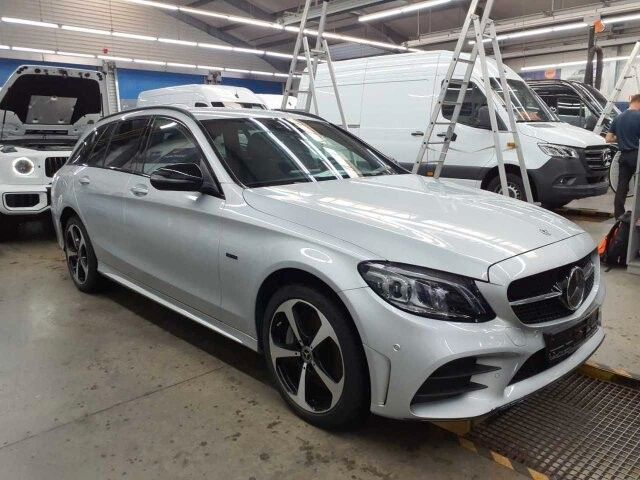 Mercedes-Benz C 300 de T AMG Line AHK*ACC*WIDE*KAM*MBEAM*BURM