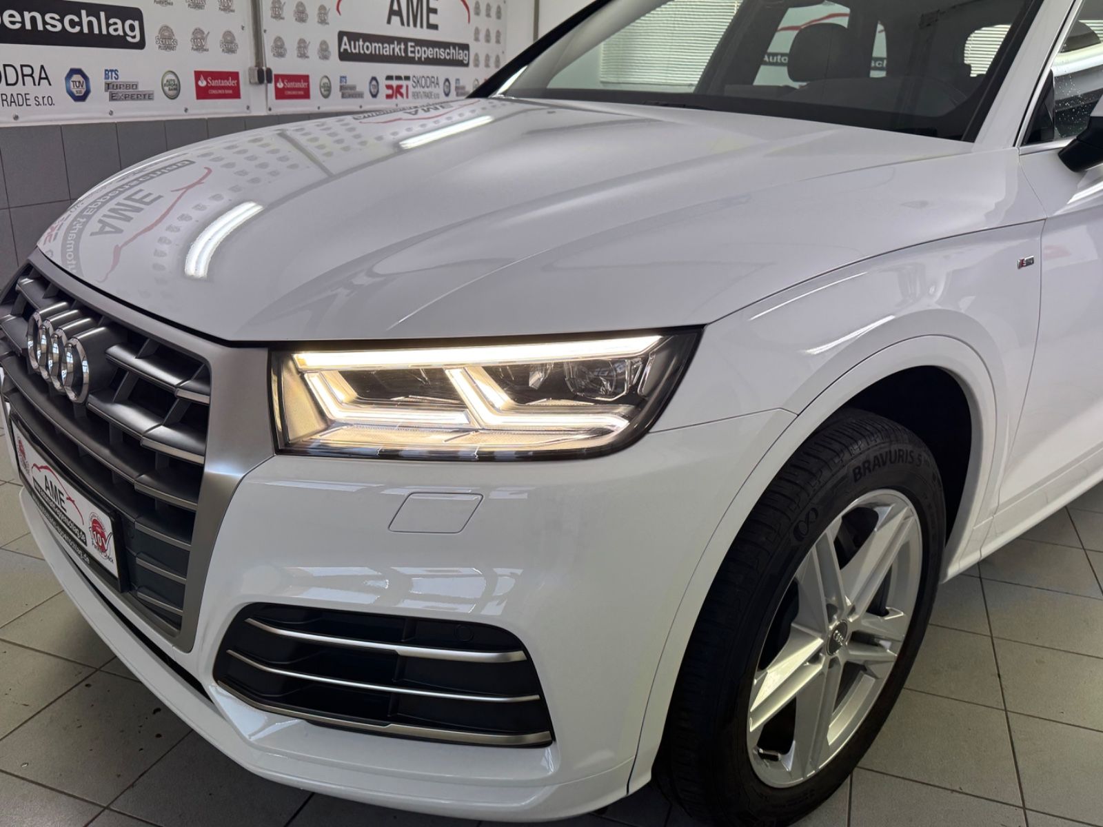 Audi Q5 quattro S-Line MMI Navi Kamera Voll-LED 19 foto 17