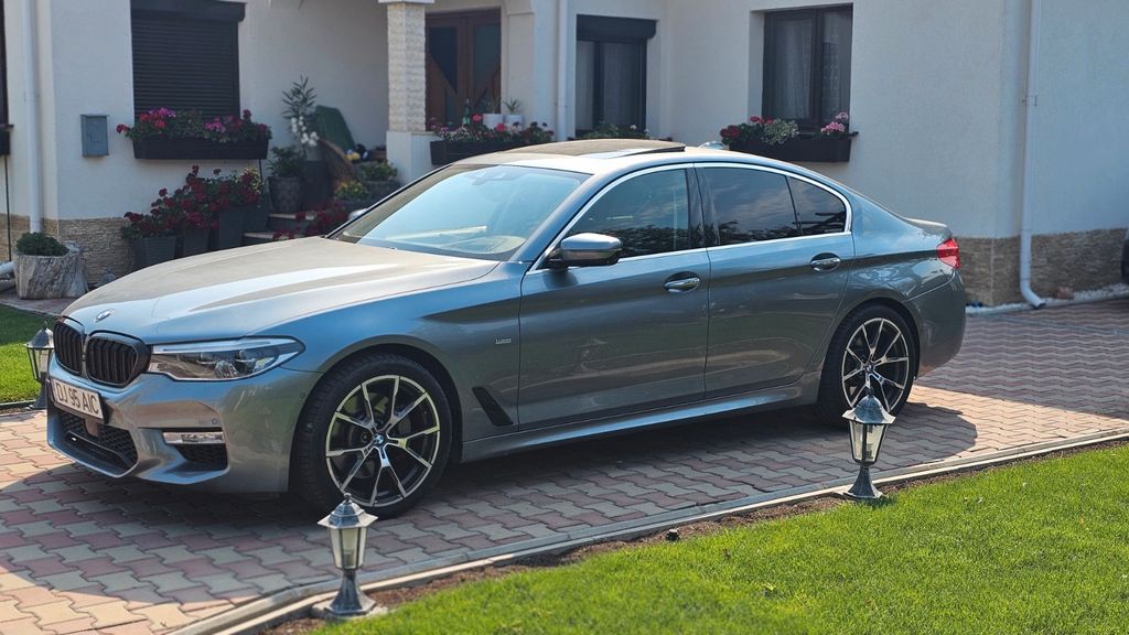 Image of BMW 530