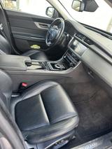 Jaguar XF 30d 300PS Prestige Automatik Prestige - Jaguar XF: Prestige