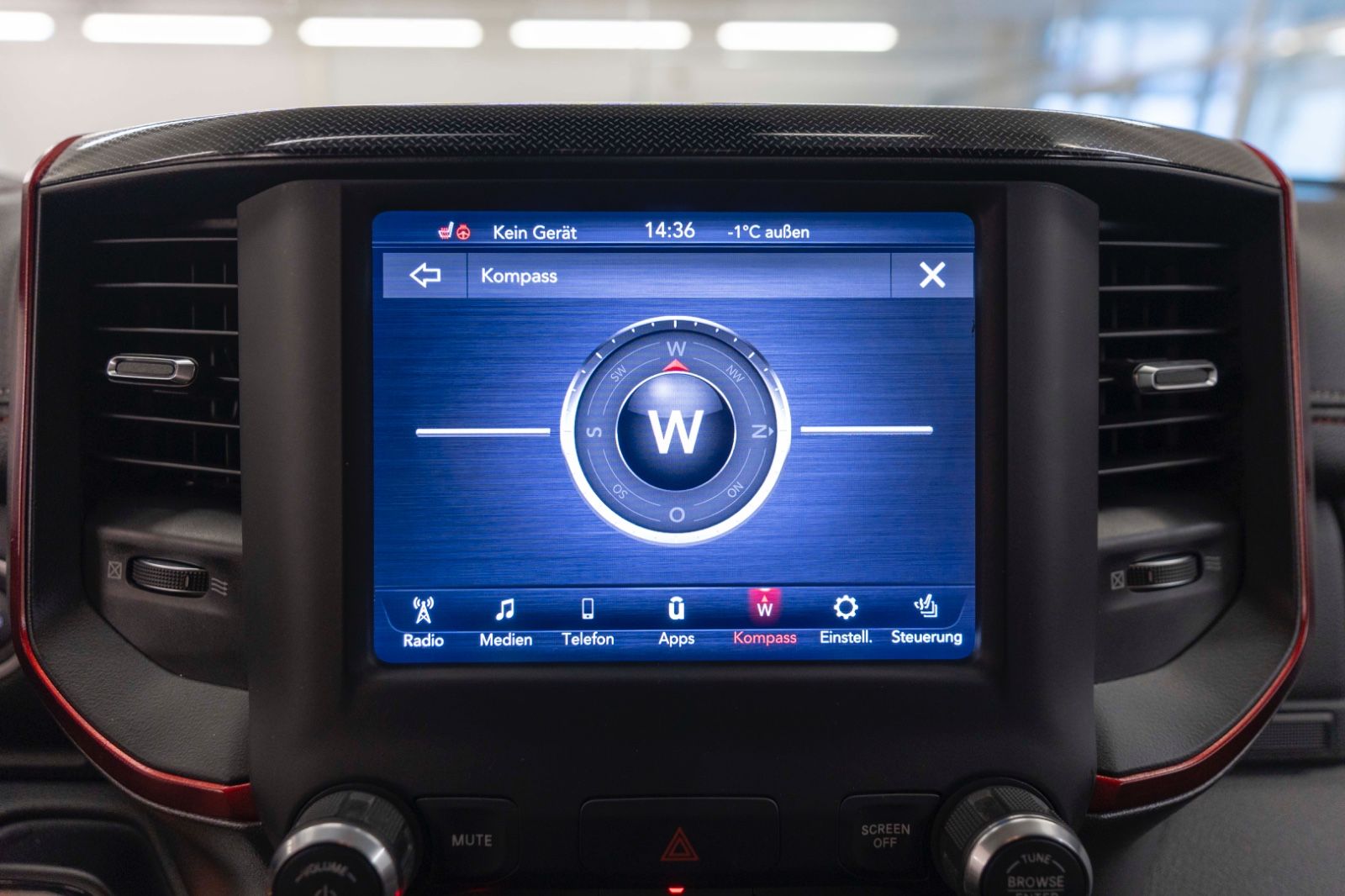 Fahrzeugabbildung Dodge RAM 1500 REBEL 5,7L CARPLAY KAM AHK M+S TEMPOMAT