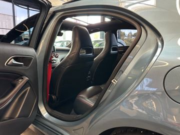 Mercedes-Benz A 250 *PANORAMA*HarmanKardon*SPORT*PDC(CAM)*