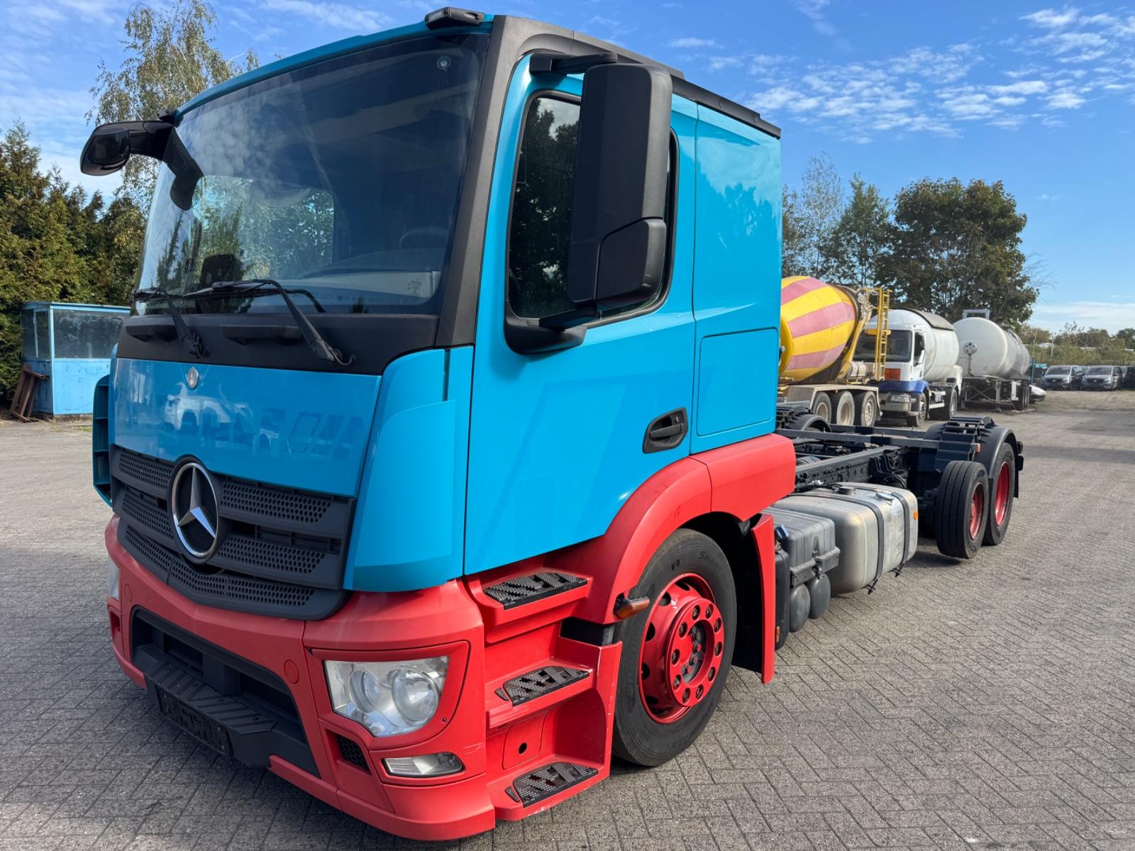 Mercedes-Benz Actros 2346 Euro 6 Fahrgestell für Kässbohrer