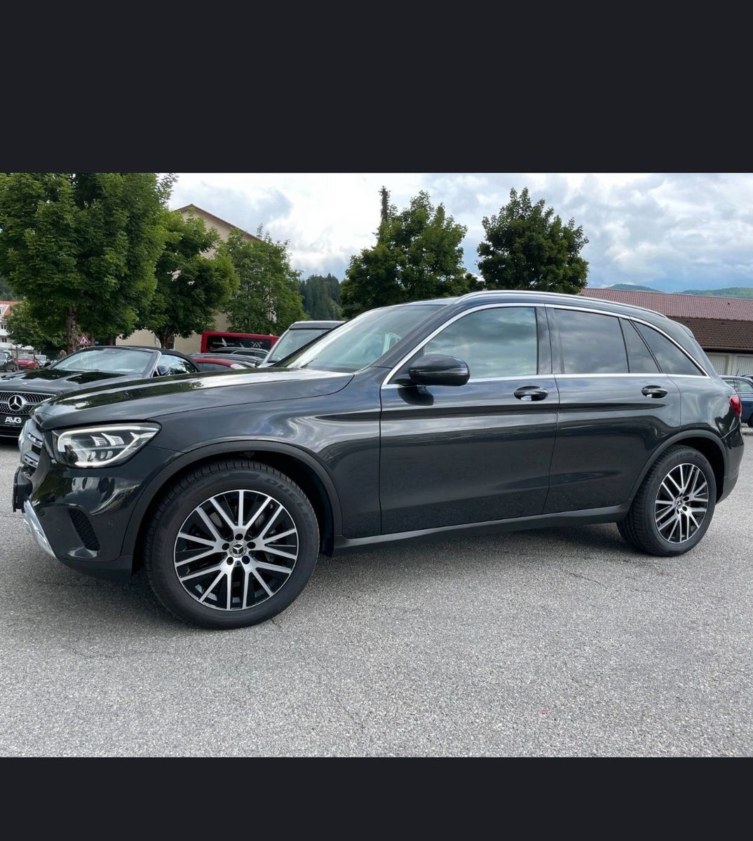 MERCEDES-BENZ 4MATIC AMG Line | 9G-Tronic | Distronic | Garage