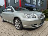 Toyota Avensis 2.0  Executive Liftback(Tüv09.26) - Toyota Avensis Gebrauchtwagen in Hamburg