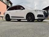 Audi SQ7 4.0 TDI/ ABT /HUD/MASSAGE/VOLL - Audi SQ7: Privatanbieter