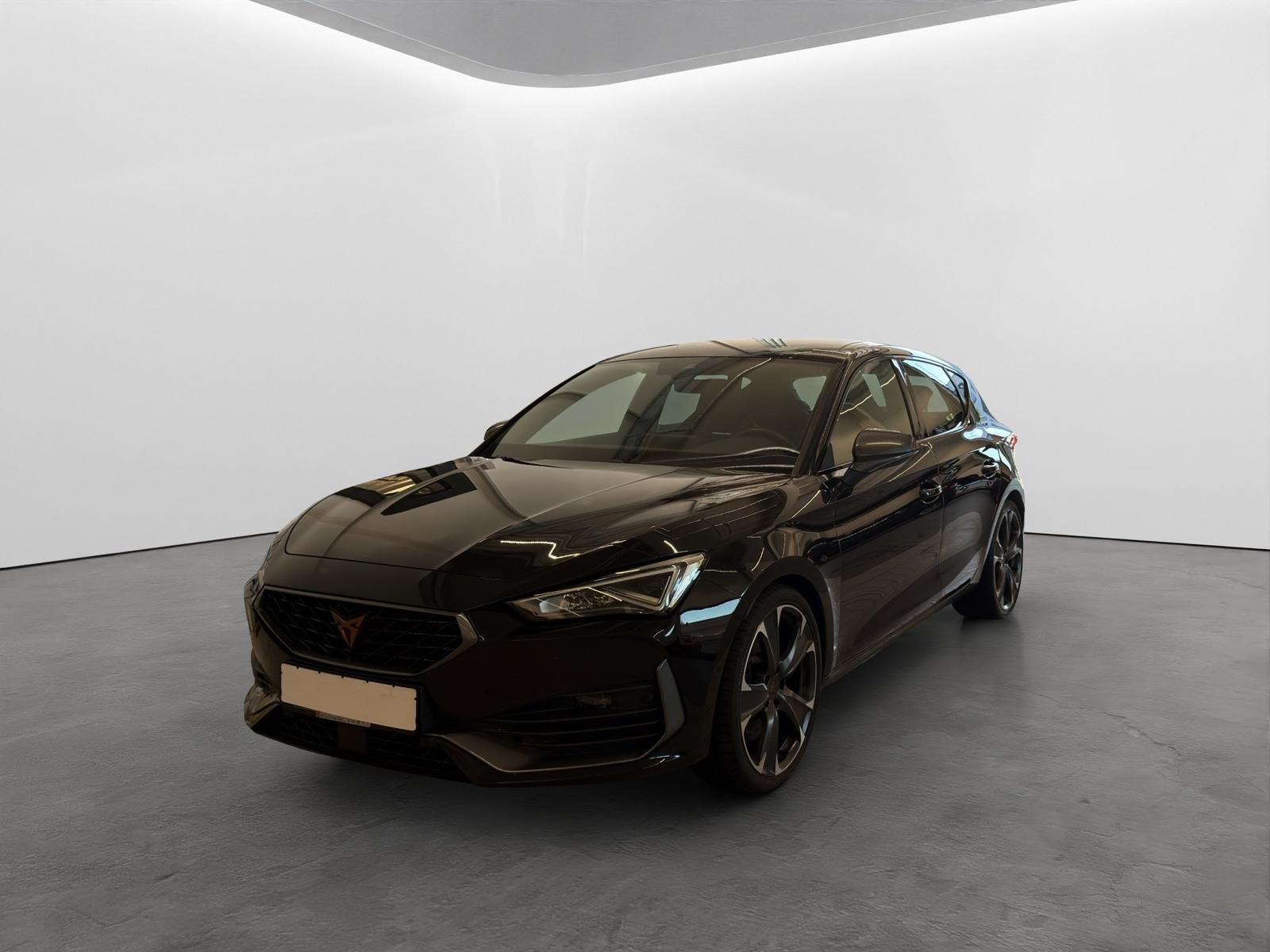 Cupra Leon 2.0 TSI DSG VZ LED NAVI KAMERA PARKLENK