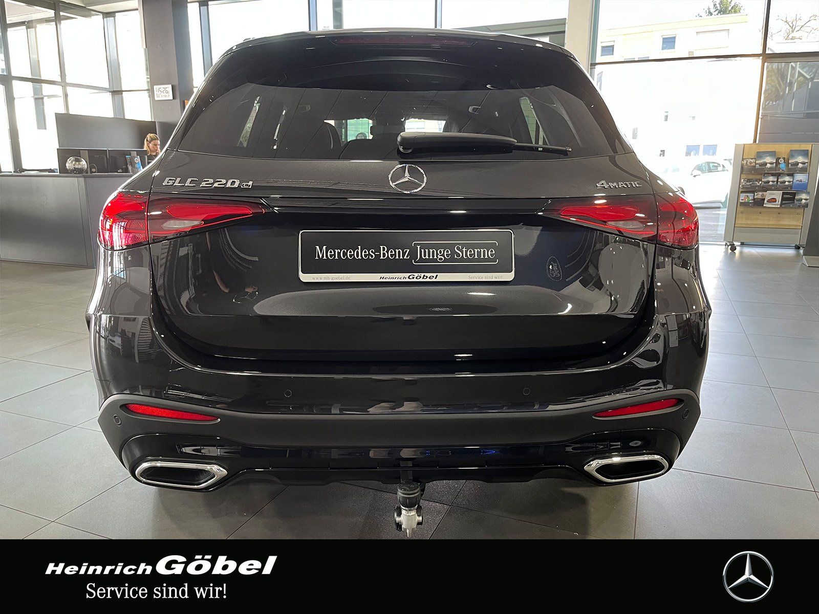 Fahrzeugabbildung Mercedes-Benz GLC 220 d AMG+PANO+AHK+MEMORY+360°+NIGHT+CARPLAY