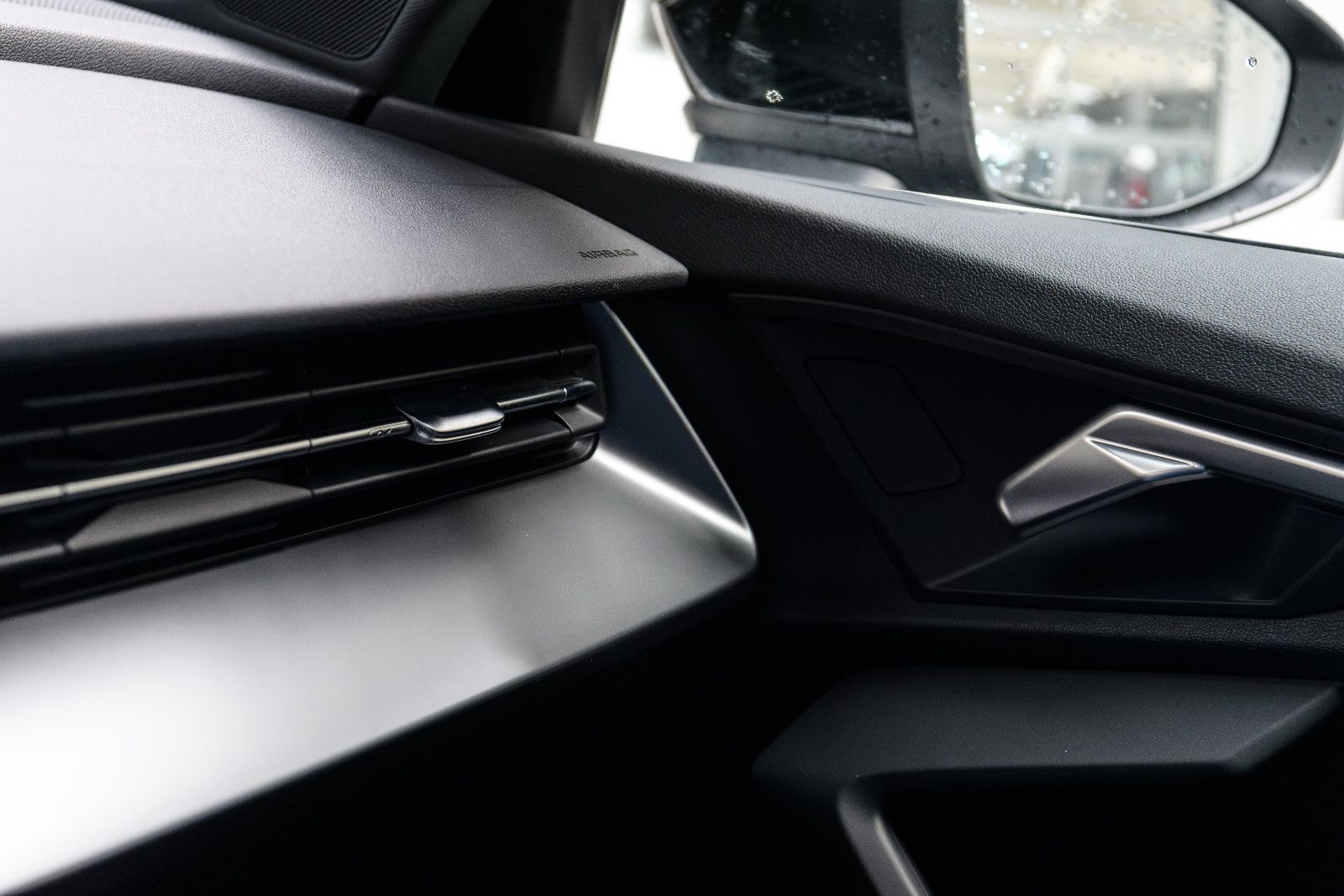 Fahrzeugabbildung Audi A3 30 TFSI S tronic advanced Sportback