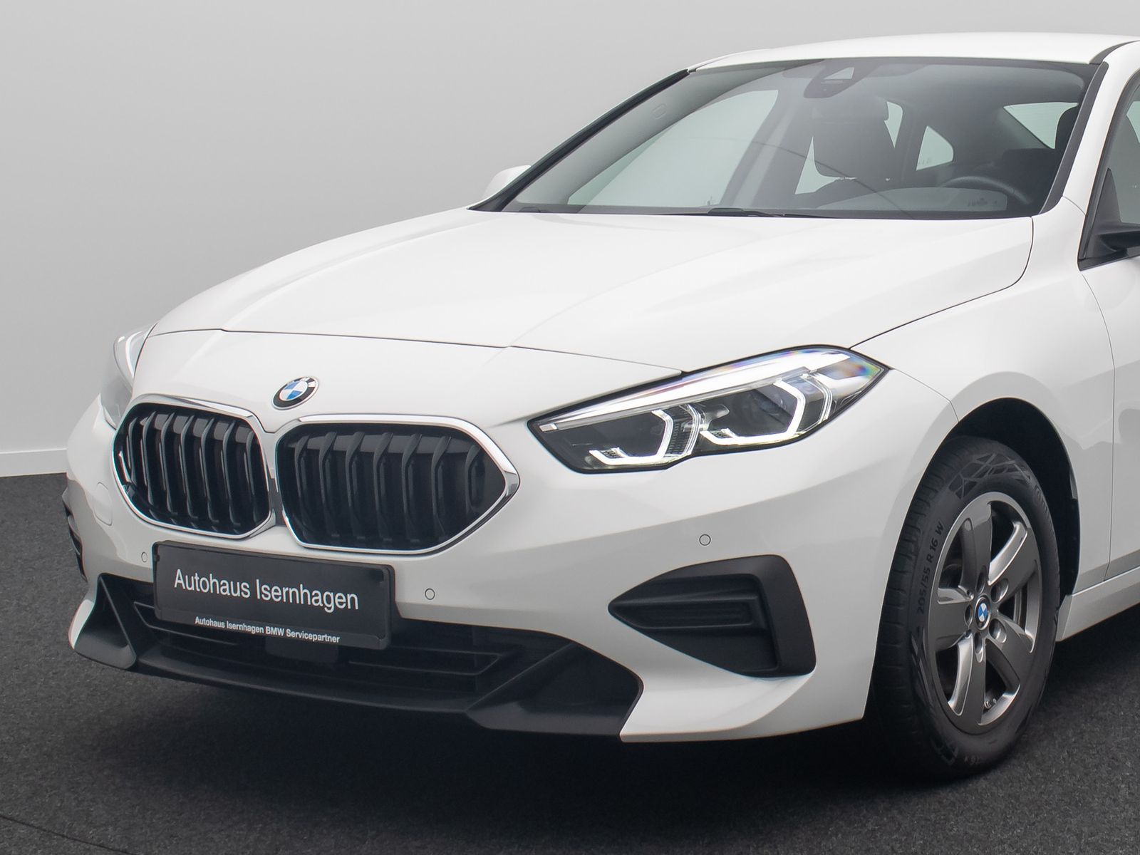 Fahrzeugabbildung BMW 216 Gran Coup&eacute; DAB GeschwindigReg PDC CockpitPr