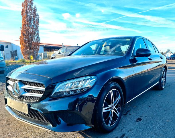 Mercedes-Benz C180*Navi*LED*Teil-Leder*SHZ*PDC-Cam