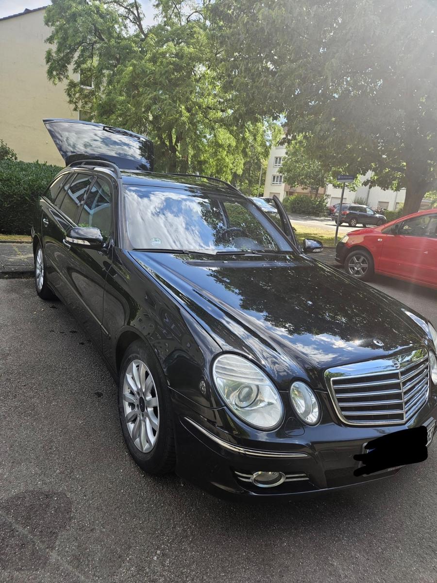 Mercedes-Benz E 220 E T-Modell E 220 CDI