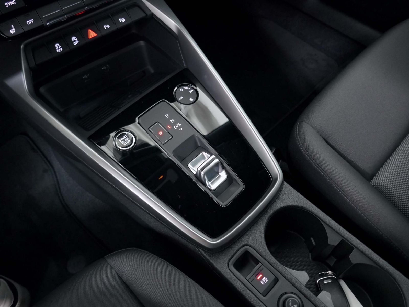 Fahrzeugabbildung Audi A3 35 Spb. advanced 2.0 TDI | LED RFK Navi