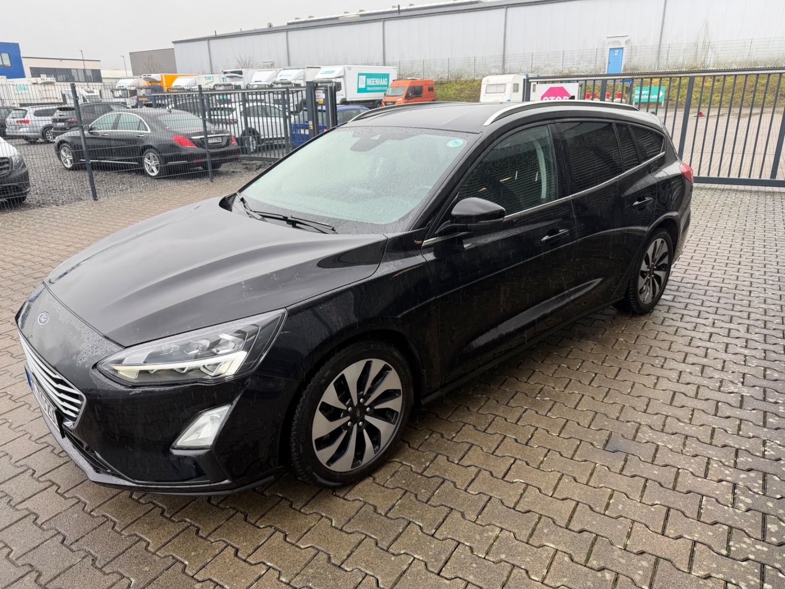 Fahrzeugabbildung Ford Focus Turnier Cool & Connect