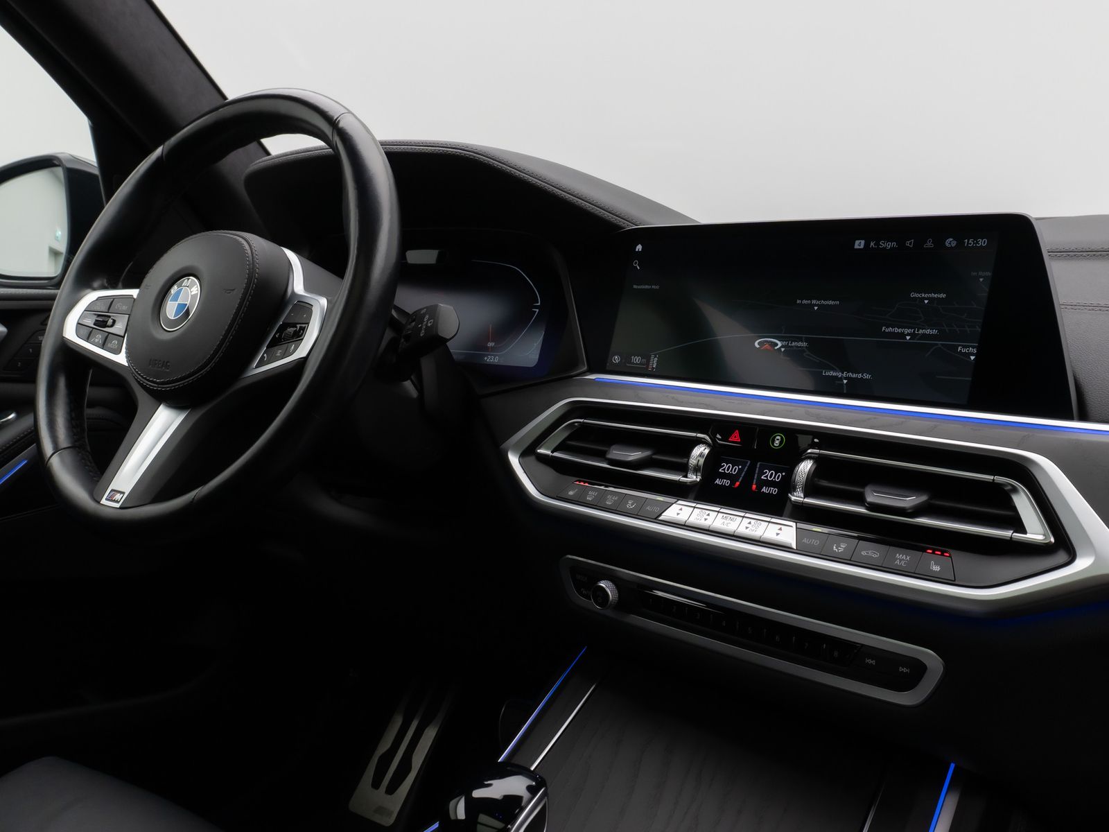 Fahrzeugabbildung BMW X7 xD40d M Sport Panorama 360° SoftCL HUD DAB