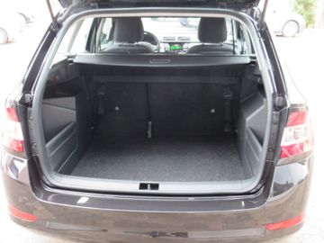 Fahrzeugabbildung SKODA Fabia Combi Ambition DAB GJ-RÄDER PDC SITZH 1.HD