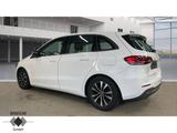 Mercedes-Benz B 180 Business Style d AHK/Pano/DigitCockpit/LED - gebrauchte Mercedes-Benz B 180 aus dem Jahr 2022