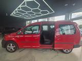 Volkswagen Caddy PKW Maxi Trendline BMT - Volkswagen Caddy mit CNG-Antrieb: Maxi