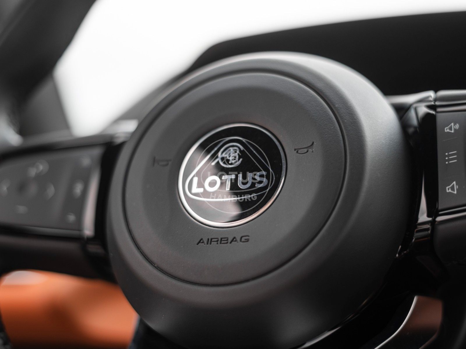 Fahrzeugabbildung Lotus Emira V6 First Edition