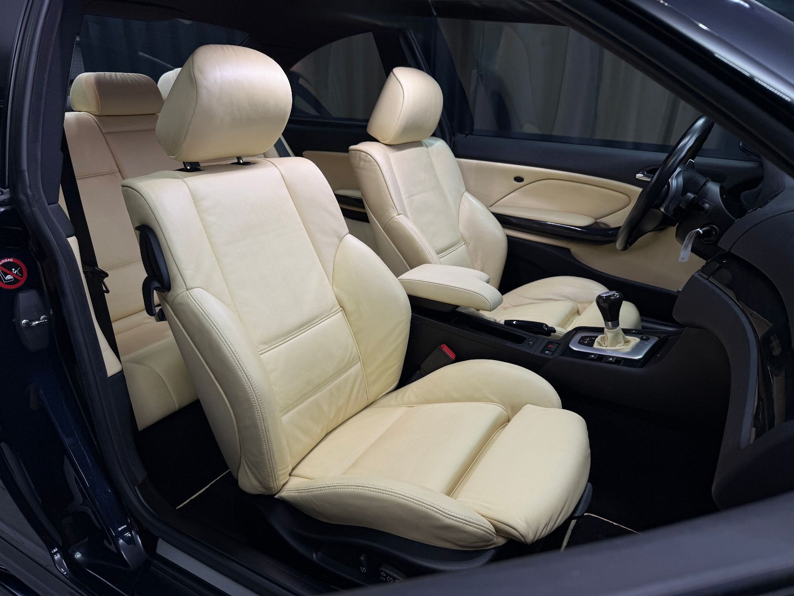 Fahrzeugabbildung BMW 330i Coupe Edition Sport |1.HAND|SMG|H/K|LEDER