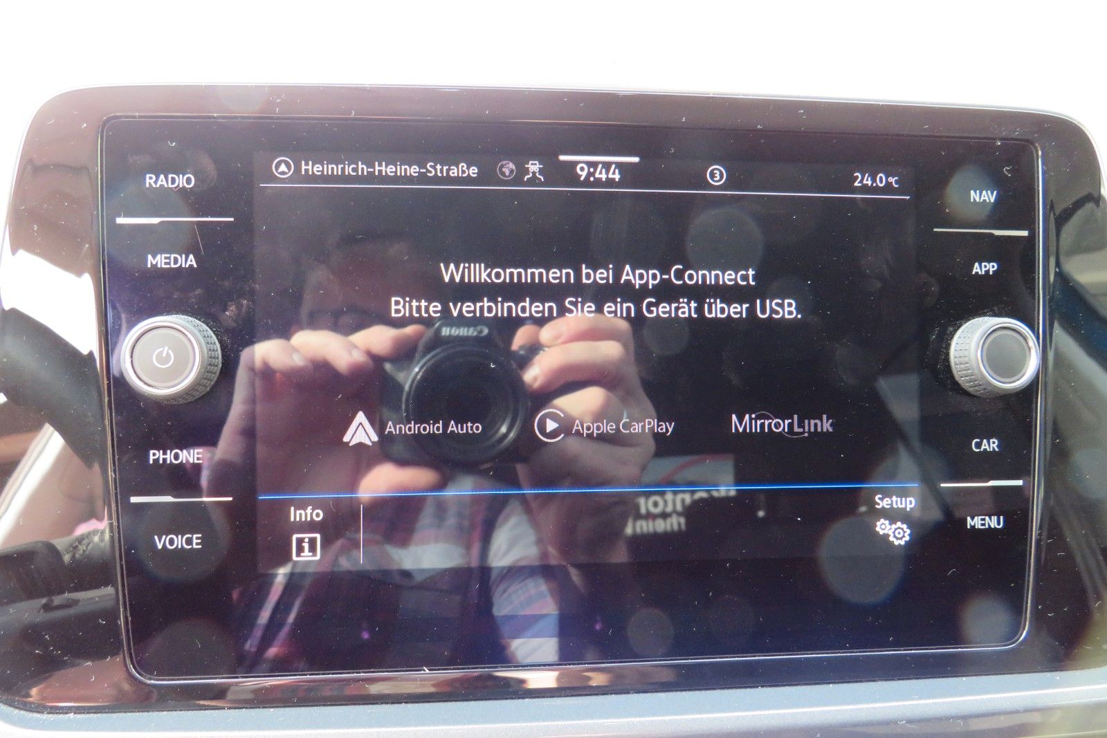 Fahrzeugabbildung Volkswagen T-Roc Style KAMERA ACC NAVI APP SITZH DIGI-COPI
