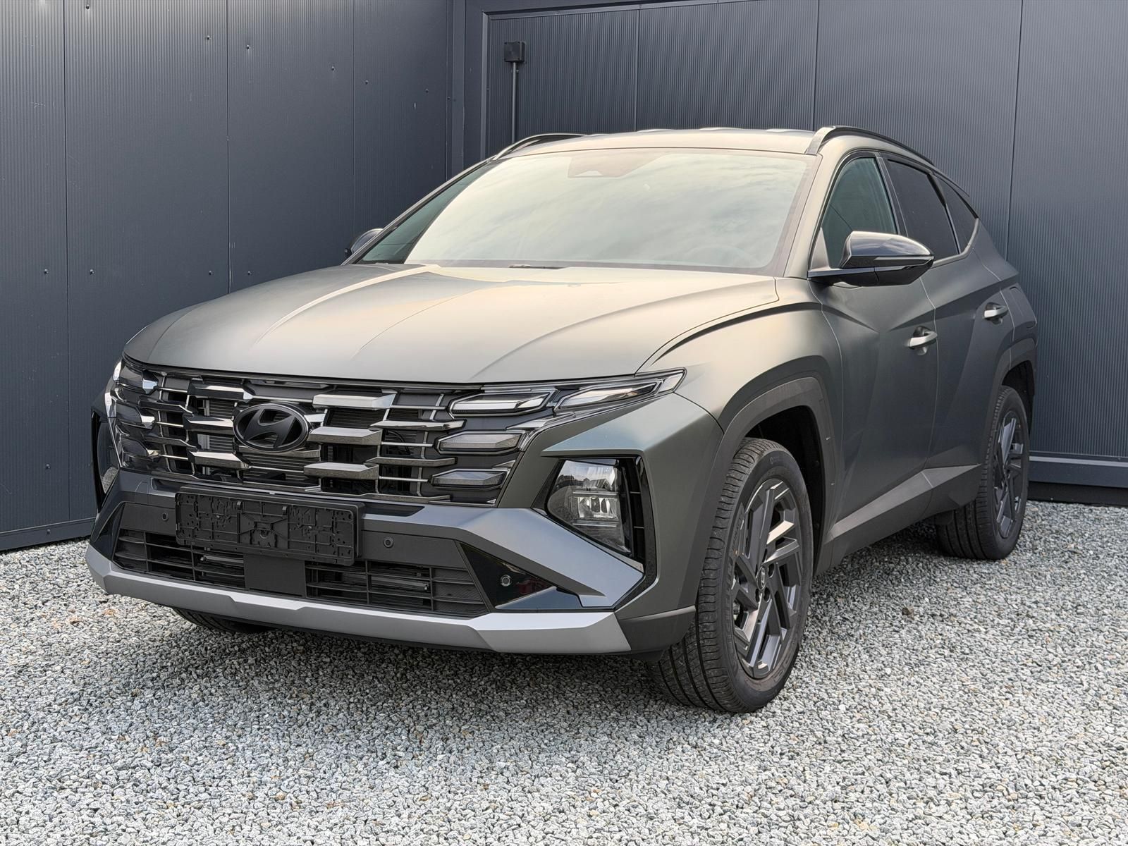 Hyundai Tucson Black Line Hybrid 2WD Automatik 176 kW...