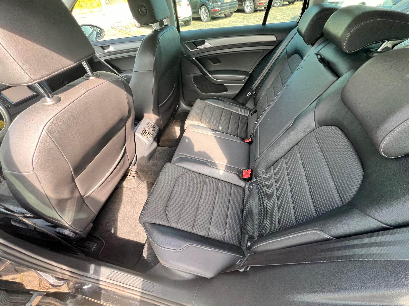 Volkswagen Golf 2013 — photo 27