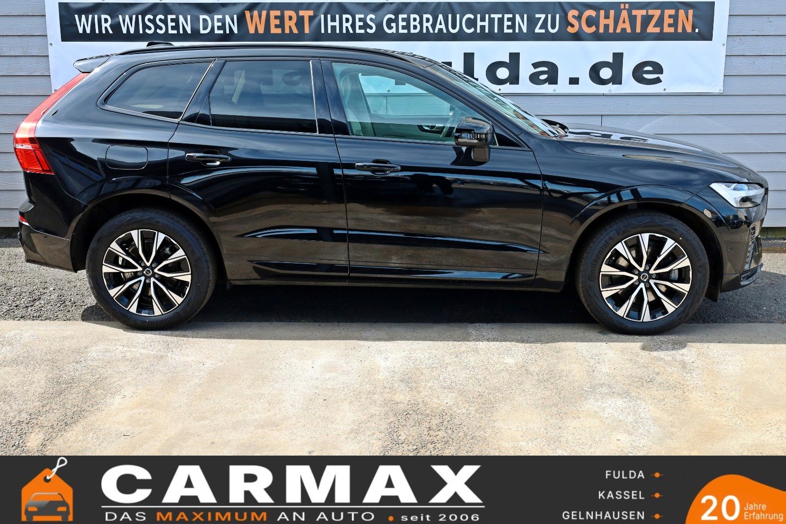 Fahrzeugabbildung Volvo XC60 AWD Plus Dark Leder,LED,Panorama,360° Cam
