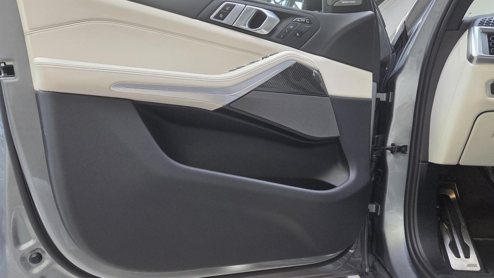 BMW X7 M60i Kristall Sky DrivePro AHK ACC Sitzlüft.
