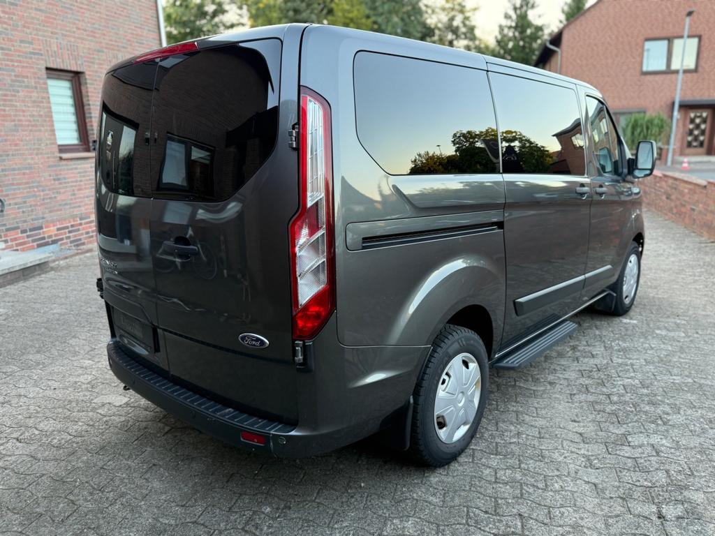 Ford Tourneo Custom