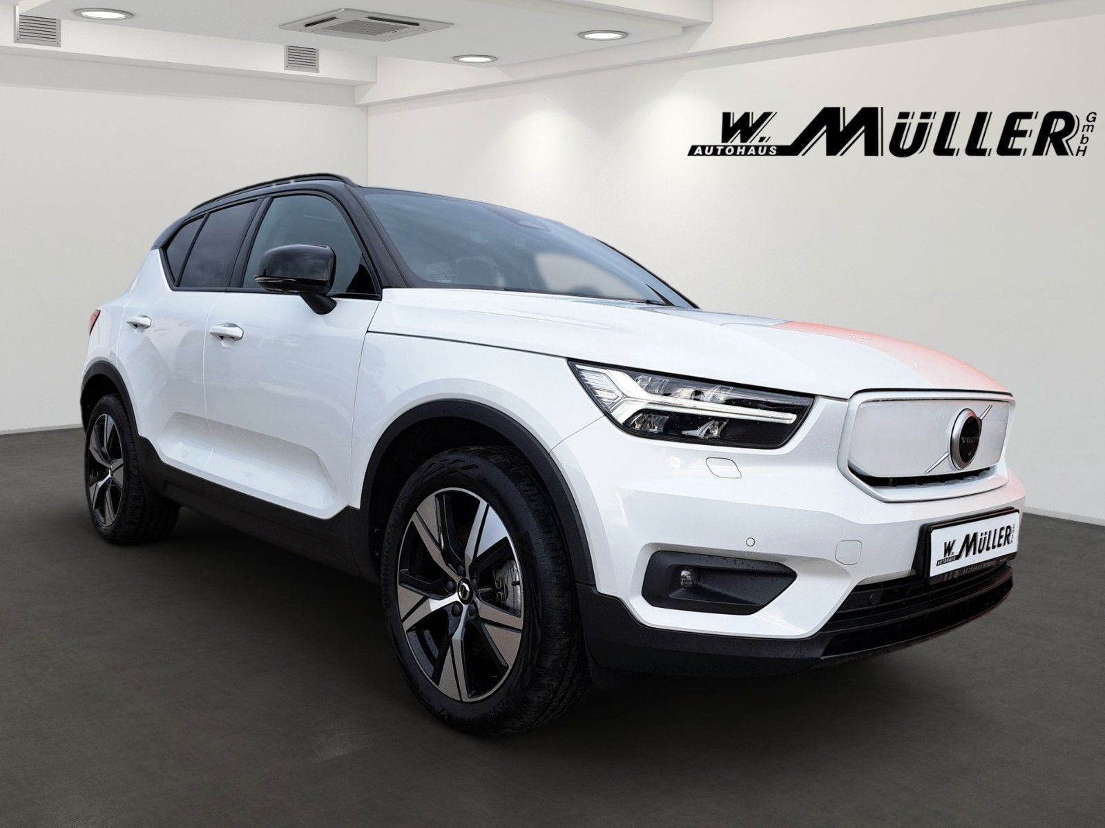 Fahrzeugabbildung Volvo XC40 R   Electric Allrad