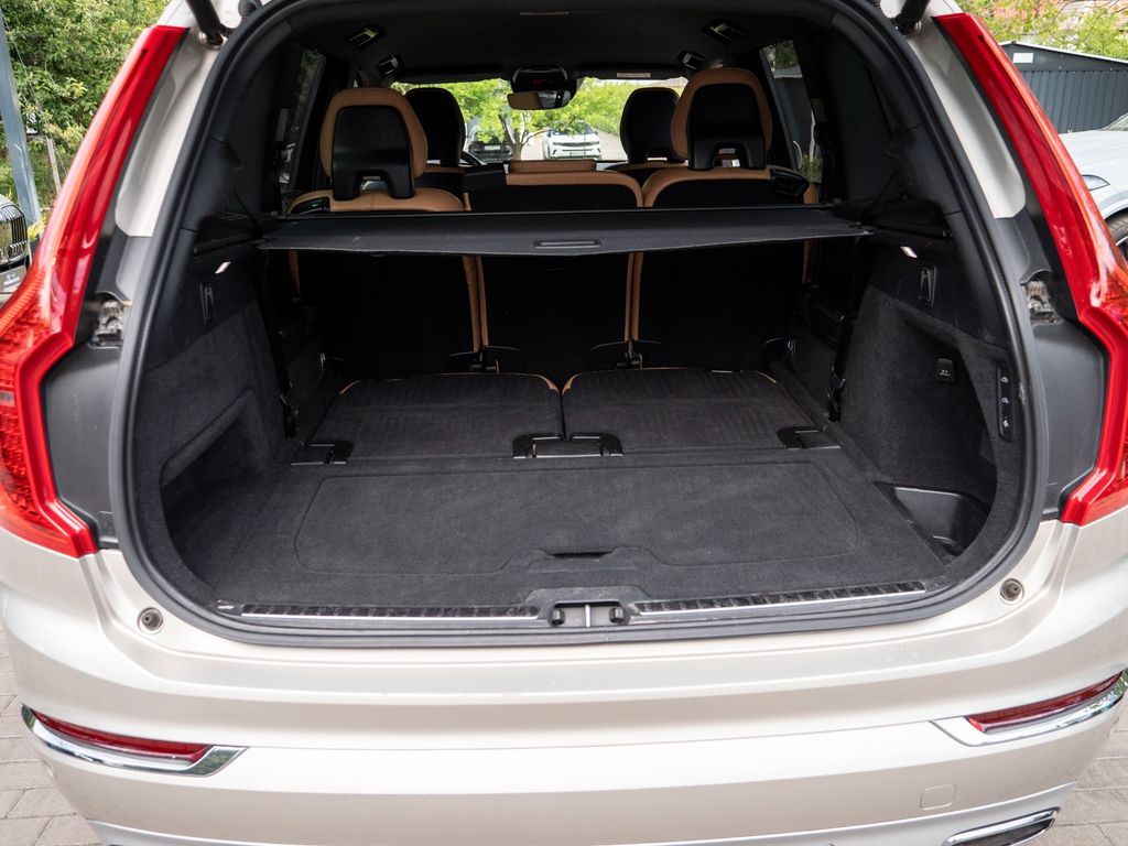 Volvo XC 90 – 30 / 30