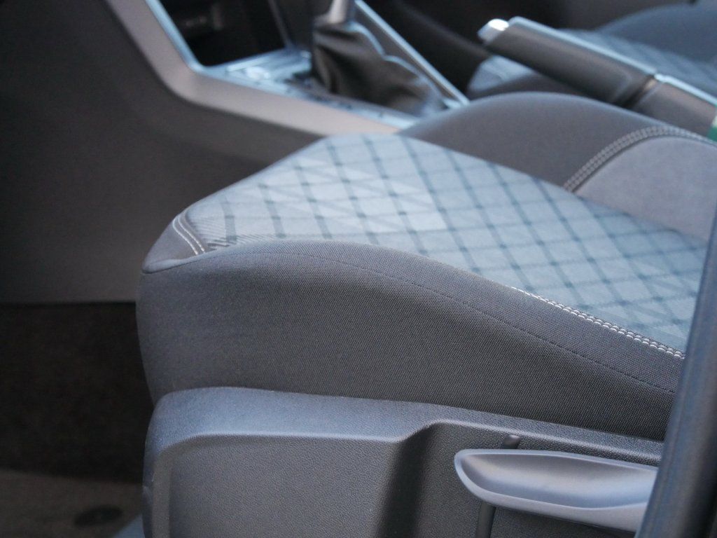 Fahrzeugabbildung Volkswagen Taigo R-Line 110kW 7-Gang DSG