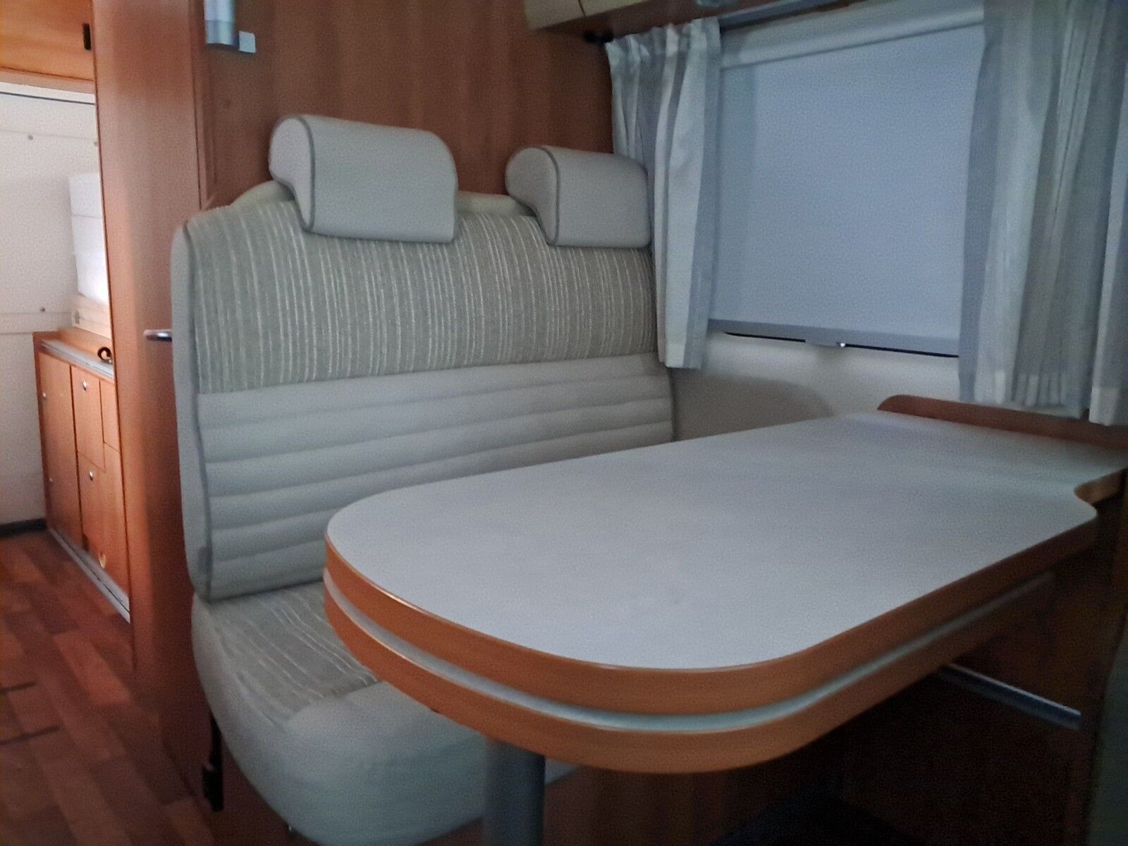 Fahrzeugabbildung HYMER / ERIBA / HYMERCAR Compact 404 Markise,Fahrradträger