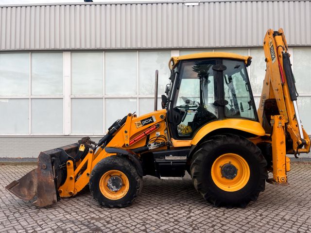 JCB 3CX      2009      CE