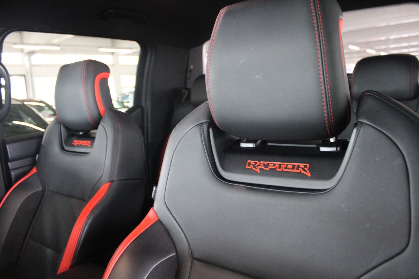 Fahrzeugabbildung Ford Raptor 3.0 EB AHK Matrix LED TechnologiePaket73