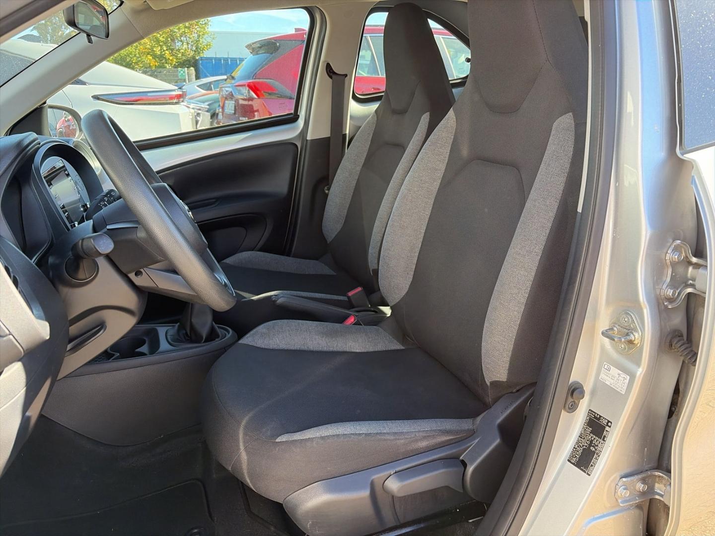 Toyota Aygo X Basis Apple CarPlay Android Auto Musikstr
