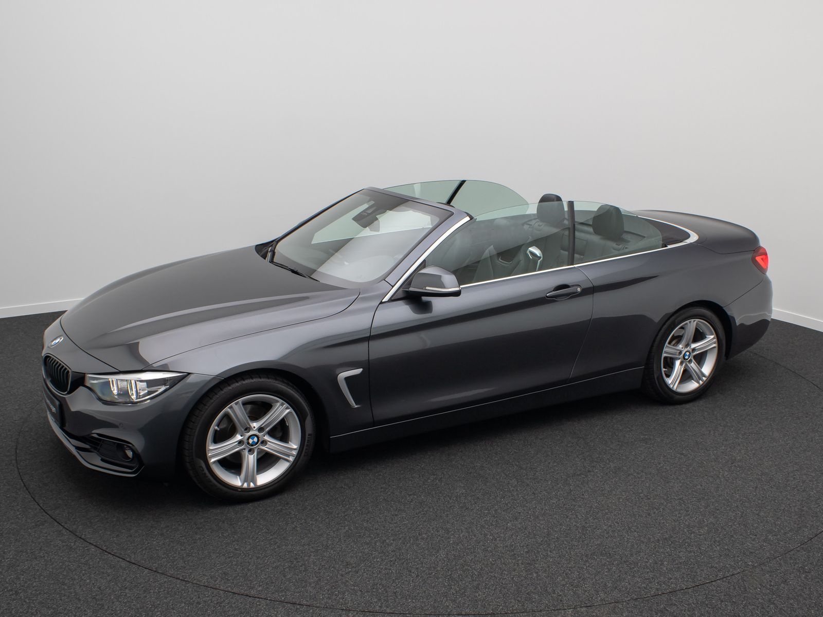 Fahrzeugabbildung BMW 420i Cabrio Sport Line DAB NaviPro Alarm Memory