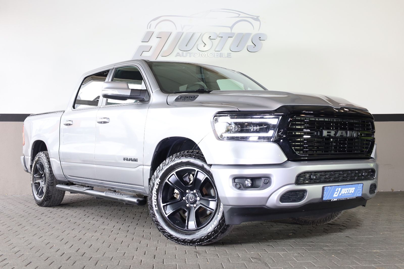 Dodge RAM - 1