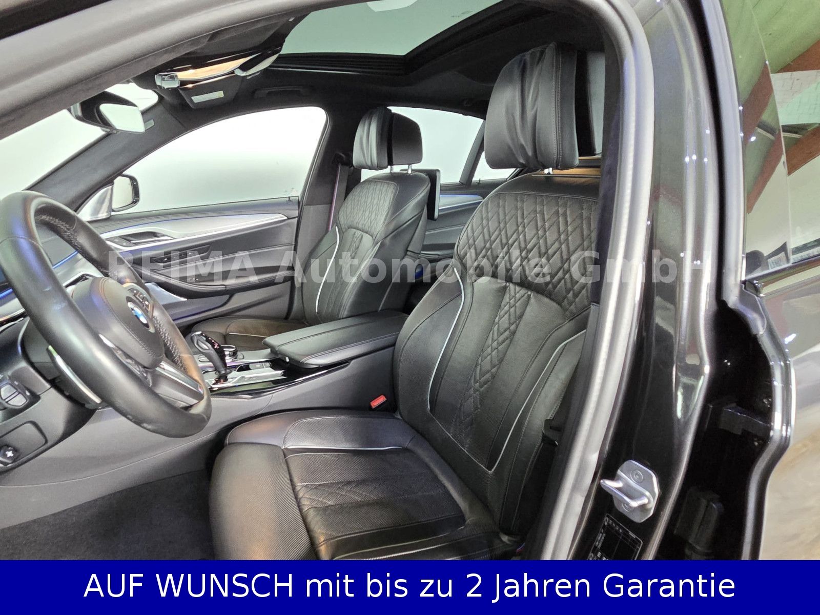 Fahrzeugabbildung BMW M550 i xDrive, Pano, LED, HUD, Massage